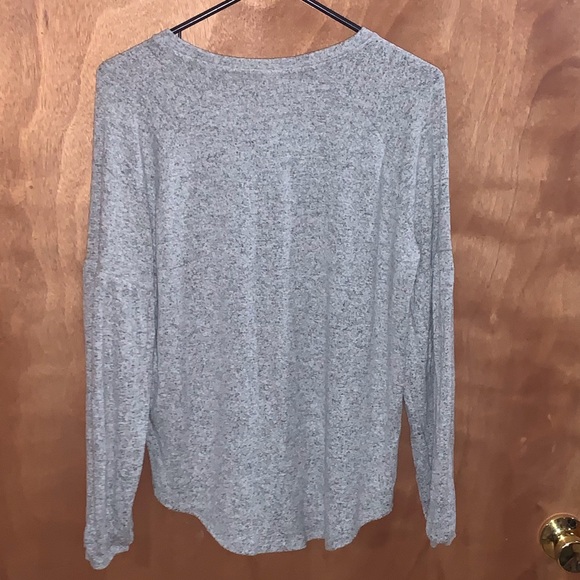 old navy long sleeve shirt - Picture 2 of 4